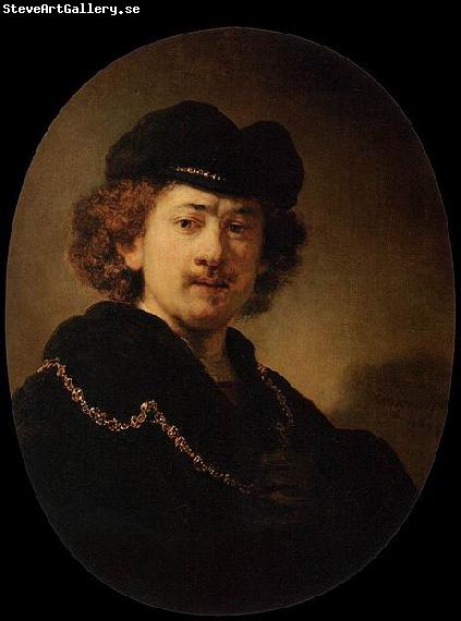 REMBRANDT Harmenszoon van Rijn Self-portrait Wearing a Toque and a Gold Chain